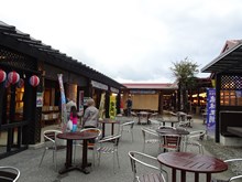 35.楽しそうなお店がたくさん