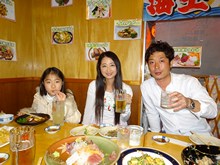 40.泡盛片手に乾杯