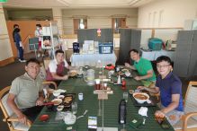 腹ごしらえです