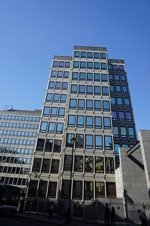 218-%e6%ad%b4%e5%8f%b2%e7%9a%84%e5%bb%ba%e7%af%89%e7%89%a9%e3%81%a8%e8%bf%91%e4%bb%a3%e7%9a%84%e3%81%aa%e3%83%93%e3%83%ab%e3%81%ae%e8%9e%8d%e5%90%88